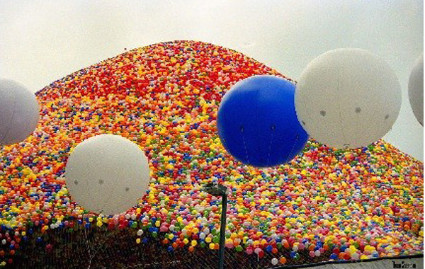 太疯狂了，150万个气球同时放飞-千呱博客网