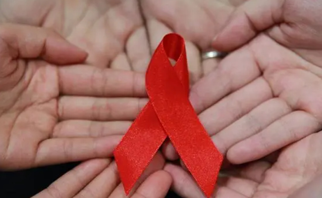 艾滋病首例女性治愈者出现 艾滋病是否都可以医治了？-千呱博客网