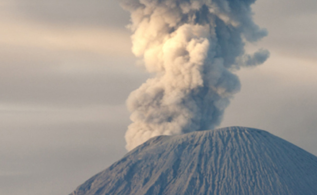 印尼杜科诺火山喷发-千呱博客网